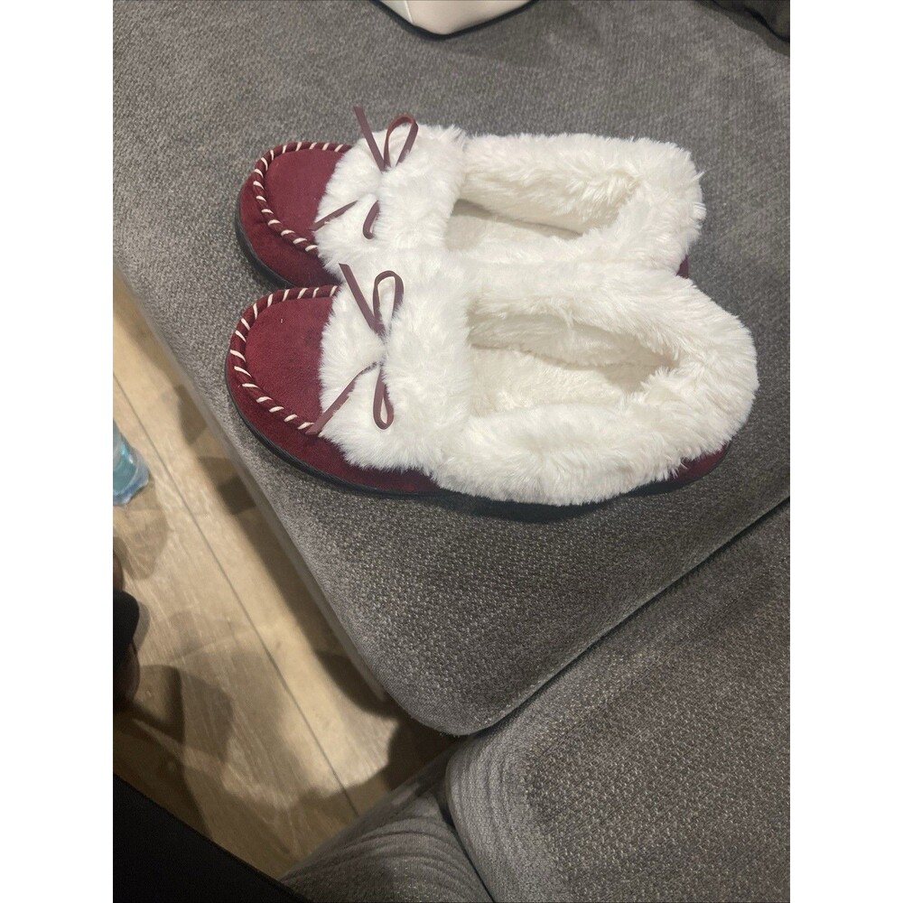 Rockdove Women's Red Burgundy Moccasins Memory Foam Slippers Size 8-9 New.